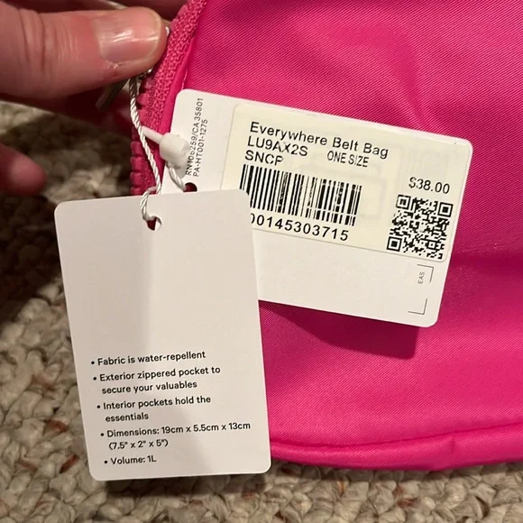 NWT Lululemon Belt Bag - Picture 2 of 5